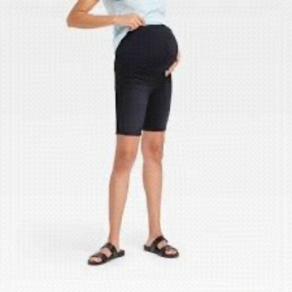⭐️nwt Isabel Maternity Crossover Panel Bermuda Maternity Jean Shorts⭐️